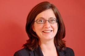 Imaginaton Club: Exploring Group Intelligence