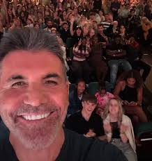 Les Dents de Simon Cowell : Le Secret de son Sourire à 2 999 € Dévoilé !