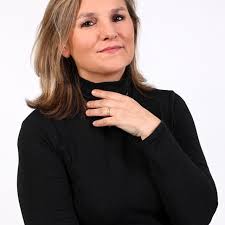 La femme qui pleure au chapeau rouge», un téléfilm de Jean-Daniel Verhaeghe  sur France 2