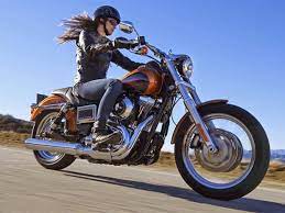 R2 Motos Harley Davidson Faz Recall Em Motos Que Podem Desl Harley Davidson Dyna Motorcycle Harley Harley