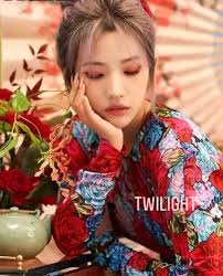 Twilight Book Series: Edward and Carlisle's Interaction