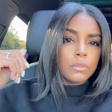 Akela Moore (akelamoore@)