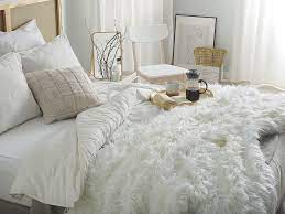 Enjoy free shipping on most stuff, even big stuff. Faux Fur Bedspread 200 X 220 Cm White Delice Beliani Co Uk
