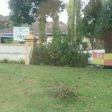 s(ə)laŋo(r)), also known by its arabic honorific darul ehsan, or abode of sincerity, is one of the 13 states of malaysia. Asrama Yayasan Selangor Klang Jalan Raya Barat