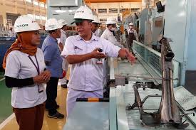 Check spelling or type a new query. Populer Edukasi Lowongan Dari Astra Honda I 6 Prodi Sepi Peminat Namun Bergaji Tinggi I Loker Khusus Smk I Halaman All Kompas Com