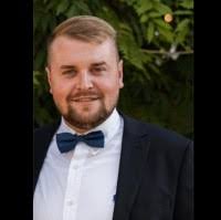 200+ "Molbert" profiles