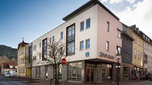 Darüber hinaus bietet es viele weitere. Vr Bank Westthuringen Eg Filiale Friedrichroda Bank U Sparkasse In Friedrichroda Hauptstrasse 36
