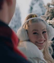 Zombies 4: Freya Skye y Malachi Barton en acción