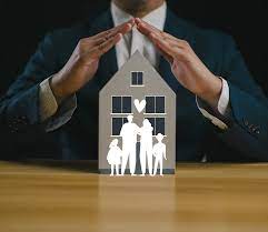 بهترین وکیل خانم در اندیشه