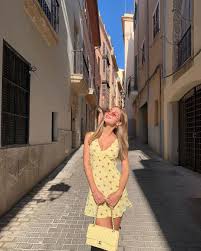 Ann Kathrin Gotze On Instagram Wearing Yellow Can Only Make You Happy Fashion Fashion Inspo Outfits Cute Outfits