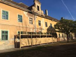 Maria tereza era văzută ca o femeie timidă, răbdătoare, naivă şi drăgălaşă. PrimÄƒria TransformÄƒ Orfelinatul Mariei Tereza In Imobil Pentru ActivitÄƒÈ›i Culturale