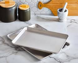 5 Easy Ways To Rescue Baking Sheets From Burnt On Messes In 2020 Clean Baking Cleaning Baking Sheets Oven Cleaning