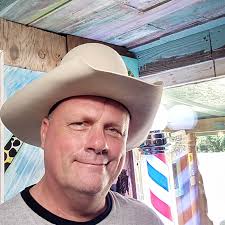 Can you identify this individual? The individual pictured is a person of  interest in a theft that occurred in the area of Oak Ridge Rd