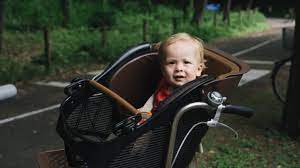 Oft ist es der (noch nicht) passende helm, der den zeitpunkt bestimmt, wann ein baby auf dem fahrrad mitfahren kann. Fahrradsitz Fur Vorne Im Vergleich Tests Erfahrungen Im Fahrrad Blog