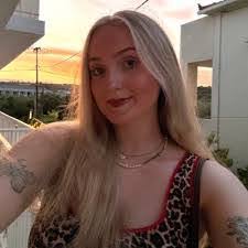 Krystle Rosa's Instagram, Twitter & Facebook