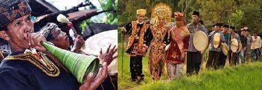 Alat musik sarunai ini memiliki empat lubang nada. Pupuik Batang Padi Seni Musik Sma