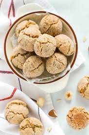 Delightfully Chewy Amaretti Cookies Made With A Combo Of Ground Almonds And Hazelnuts These Ever Chewy Amaretti Cookies Recipe Amaretti Cookies Cookie Recipes