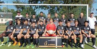 Cette statistique de transferts donne une vue compacte des plus gros départs du club fc emmendingen lors de la saison statistiques générales pour la saison actuelle. Emmendingen Fussball Fc Emmendingen Ci Junioren Stehen Als Meister Und Aufsteiger Fest Bisher Uber 100 Geschossene Tore Und Kein Verlustpunkt Regiotrends
