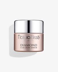 Diamond cocoon hydrating essence is an essential step to finish your daily cleansing ritual. Diamond Cocoon Collection