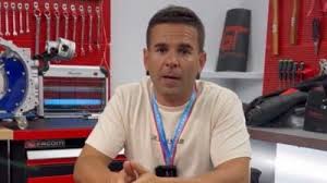 Ángel Gaitán consigue los papeles a un inmigrante y le deja tirado: "A  cobrar"