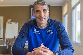 Born in general baldissera but raised in cruz alta, vojvoda joined newell's old boys' youth setup at. After Probing Holan Fortaleza Announces Argentine Juan Pablo Vojvoda As New Coach Prime Time Zone Sports Prime Time Zone