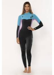 A classic short sleeve shirt is perfect for wearing in warmer weather or pairing with another layer. 7 Seas 4 3 Chest Zip Full Wetsuit Sisstrevolution