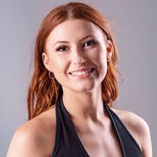 Abbey Grant's Instagram, Twitter & Facebook