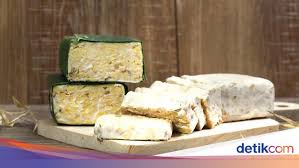 Bermodalkan tempe saja, kamu bisa menghasilkan masakan yang sangat lezat. Makan Tempe Mentah Lebih Menyehatkan Apa Benar Halaman 3