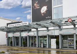 Bezüglich des passagieraufkommens lag er 2017 im europäischen vergleich auf rang 15. Flughafen Zurich Business Jets Und Helikoptern Abfertigung Bhs Aviation Handling
