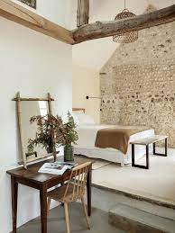 Lemn și Piatră In Amenajarea Unei Case Rustice Din Normandia House Interior Riverside House Interior