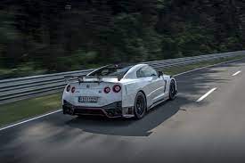 It's still godzilla, and it will still rip your head off with pleasure. Nissan Gt R Nismo 2021 Review The Ultimate Dinosaur Car Magazine