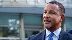 Allen Simpkins's Instagram, Twitter & Facebook