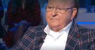 Nello specifico boldi avrebbe rivelato di uscire con tante ragazze molto giovani e di volersi ancora divertire. Massimo Boldi Ecco Perche Ho Lasciato La Mia Fidanzata Di 34 Anni Piu Giovane Il Fatto Quotidiano
