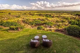 Since kilauea volcano completely stopped erupting and vog is a thing of the past, the views from the frank lloyd wright home have been as crisp and gorgeous as ever. Frank Lloyd Wright Lava Rock Home Hawaii Panaviz