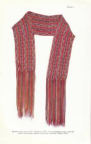 These served as emergency sewing kits when the métis were out on a buffalo hunt. Assomption Sash By Marius Barbeau Bon Couverture Souple 1937 Edition Originale Prisca