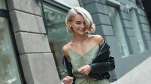 Short haircuts are the trendiest hair styles this year. 21 Chic Short Blonde Hair Ideas Haircuts And Colors L Oreal Paris