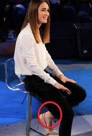 Silvia toffanin è una conduttrice televisiva, modella e giornalista italiana. Verissimo Silvia Toffanin Regina Di Stile Il Suo Look E Da Urlo