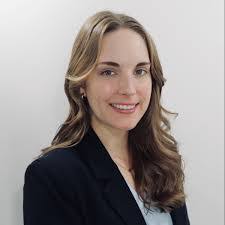 Cari Weaver's Instagram, Twitter & Facebook