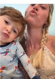 Creating Gingerbread Houses with Wilder