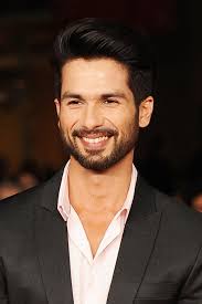 I like surprising people with something unexpected: Shahid Kapoor