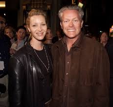 She was born in los angeles, california on july 30, 1963, to a travel agent mother lee kudrow and a physician father, nedra kudrow. Michel Stern And Lisa Kudrow S Family They Share Handsome And Grown Up Son Julian