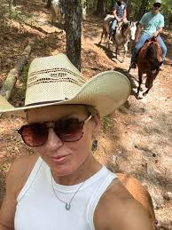 more tops, sweatshirts, cardigans, & activewear! ⭐️comment or message if  interested or if you want a picture of anything tried