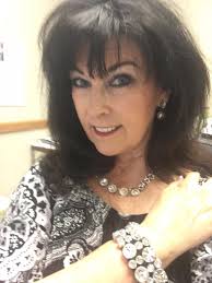 I wanted to take advantage of #MakerMonday today with some of my personal  collection of Keeley items I've been able to track down. Keeley and Juno  Temple have been such a great