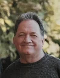 Karl Willett's Instagram, Twitter & Facebook