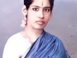 Padma Sundaram's Instagram, Twitter & Facebook