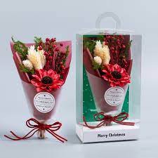 A creative way to decorate your cupcake. Mini Plastic Artificial Cupcake Dried Flower Rose Bouquet Flowers Box Display Racks Basket With Gift Arrangements Packaging Buy Bouquet Packaging Cupcake Bouquet Box Rose Bouquet Product On Alibaba Com