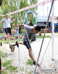 Taman miri (401 מטר), penggaram square batu pahat (629 מ), de' hannan stay (775 מ). å³‡æ ªå·´è¾–å°èšèµ°èµ°batu Pahat Diy Playground Batu Pahat Gathering èšä¼šdiyä¹å›­a042 Effye Com