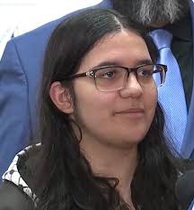 A student who sat down during the 🇺🇸 Pledge of Allegiance because of what  is happening in #Palestine 🇵🇸 says her teacher told her to go back to her  country. INFO:  kwtx.com/2025/03/01/8th-grader-who-sat-pledge-allegiance-says-teacher-told-her-go  ...