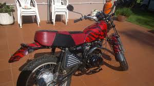 Black And Red Motorcycle Paint Jobs Bike Parts Painted Red Base Dipped In The Black Rip Film Custom Paint Jobs Custom Paint Bike Parts