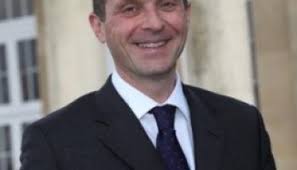 Please Sir, There's a Snake in the Art Room